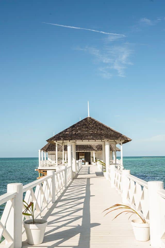 daylight color landscape photography of seaside spa building