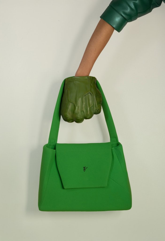 hulk hand holding bag 



The Key Collection, Uselding Fridays, © French Cowboy

